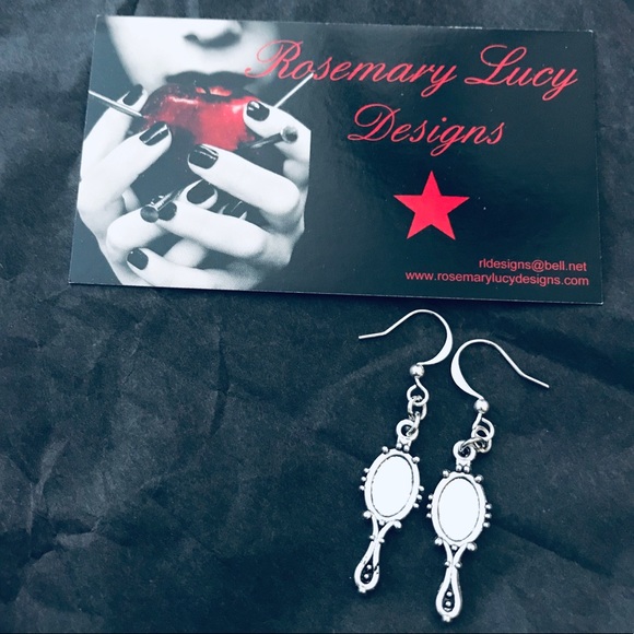 5/$30 Snow White handmade Mirror earrings new! - Picture 4 of 6